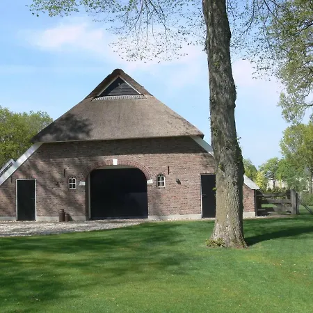 Charming Holiday Home In Nijverdal With Jacuzzi Extérieur photo
