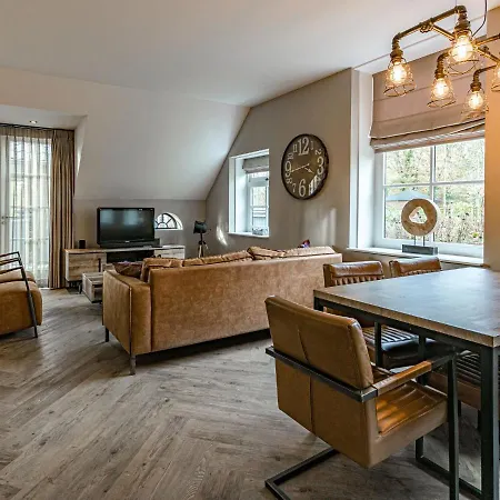 Charming Holiday Home In Nijverdal With Jacuzzi Extérieur photo