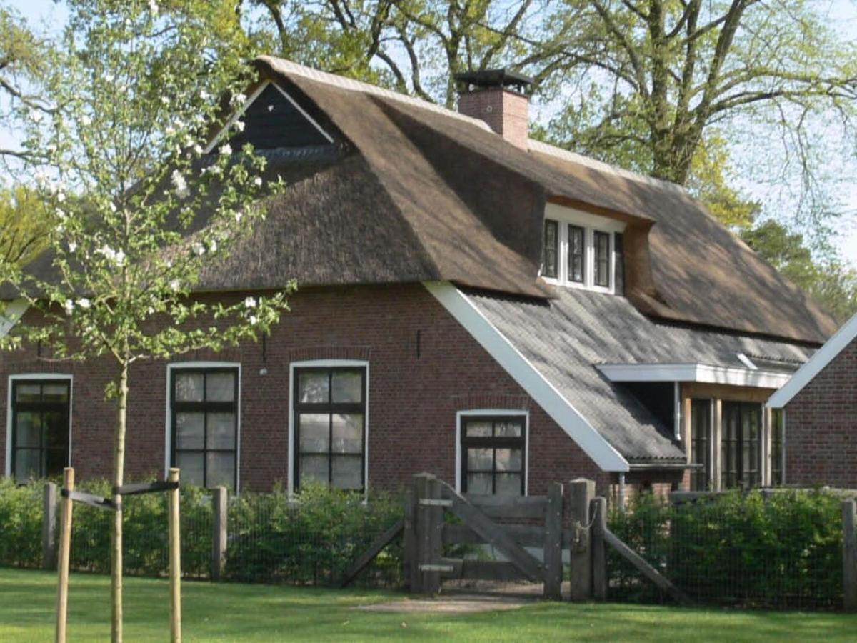 Charming In With Jacuzzi * Nijverdal