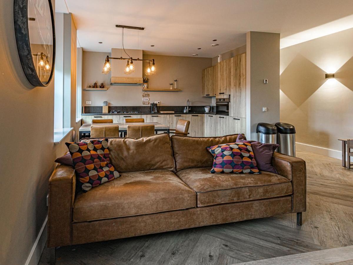 Charming In With Jacuzzi Holiday home Nijverdal
