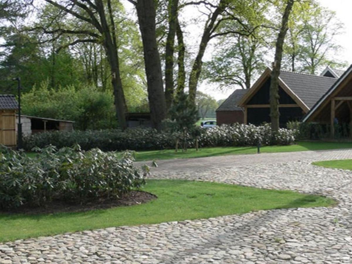 Charming In With Jacuzzi * Nijverdal